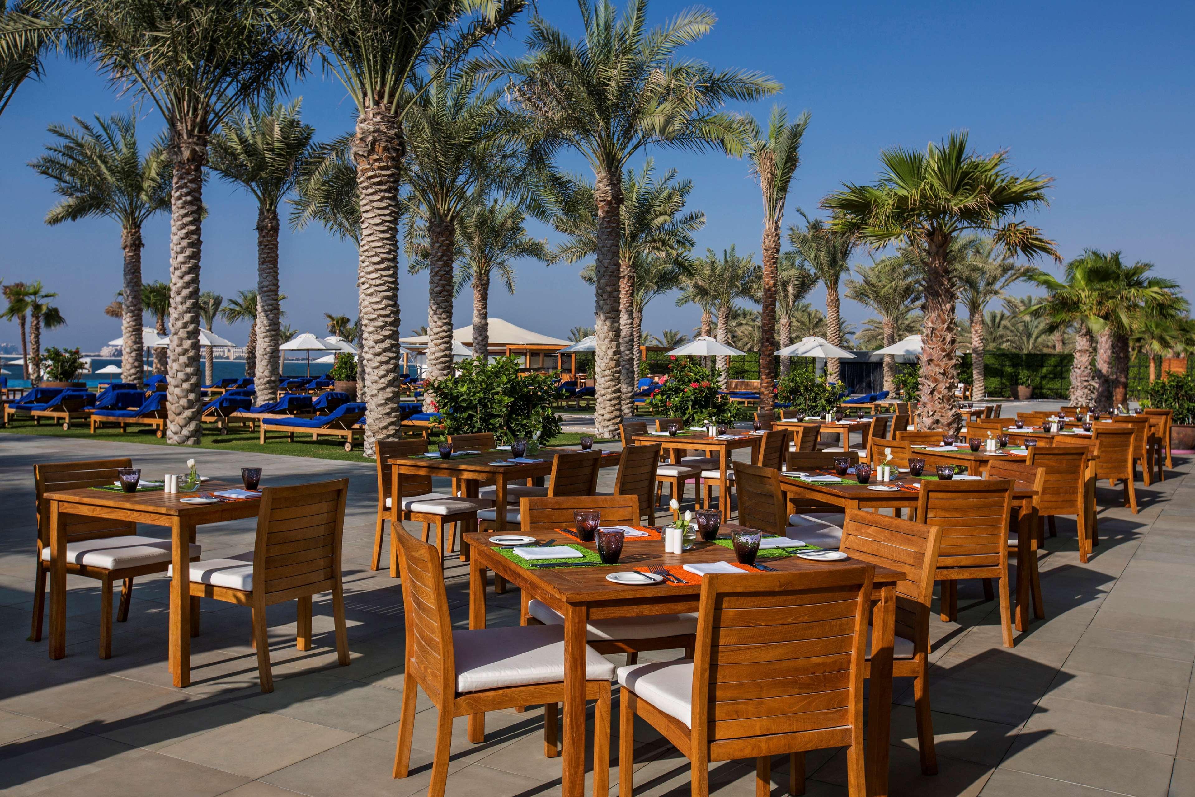 Doubletree By Hilton Dubai Jumeirah Beach Hotel Exterior photo