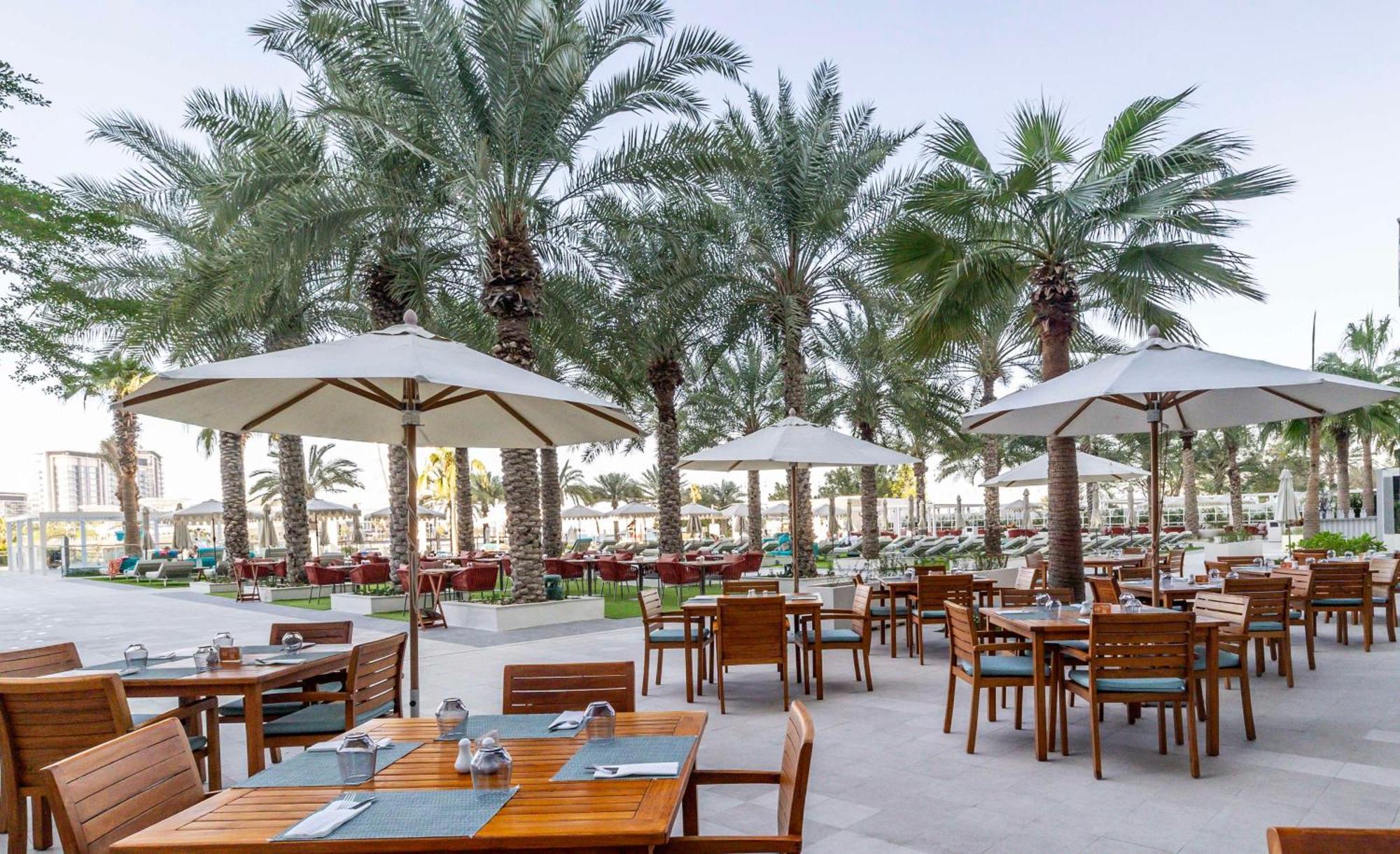 Doubletree By Hilton Dubai Jumeirah Beach Hotel Exterior photo